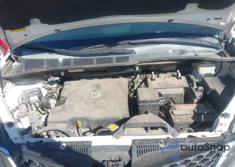 2015 Toyota Sienna Se 8 Passenger from USA, damaged, VIN 5TDXK3DC3FS669576